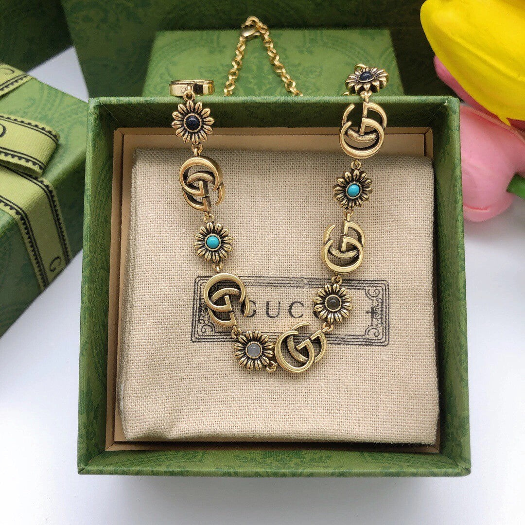 Luxury Fashion Flower Necklace