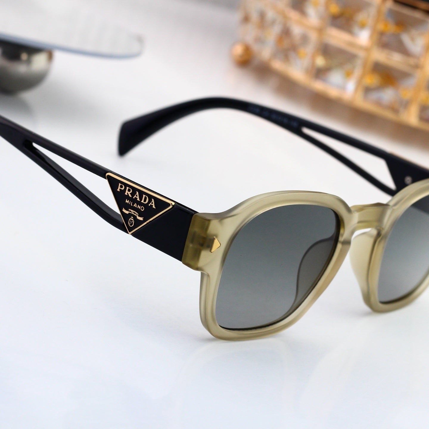 Polarized Sunglasses Personality Rivet Small Round Frame Sunglasses 3337