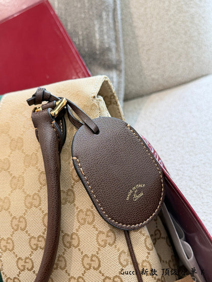 Vintage Monogram Canvas Shoulder Bag 🤎