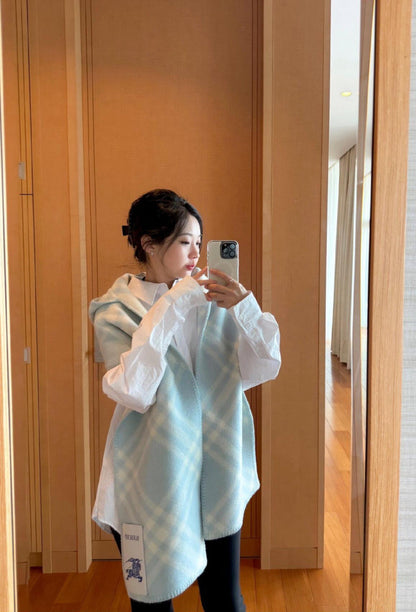 ✨ In Stock | 2025 New Year Hooded Checkered Wool Shawl – Elegant Blanket-Style Wrap