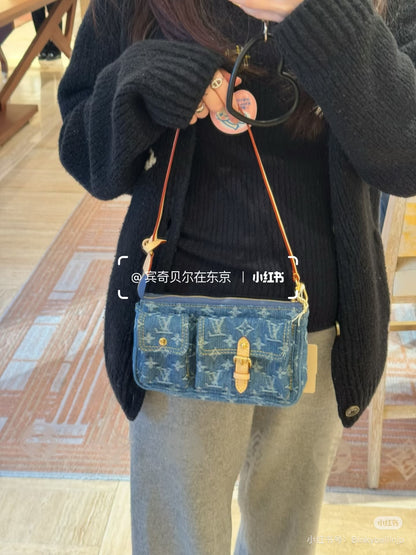 Vintage Denim Cargo Bag 💙