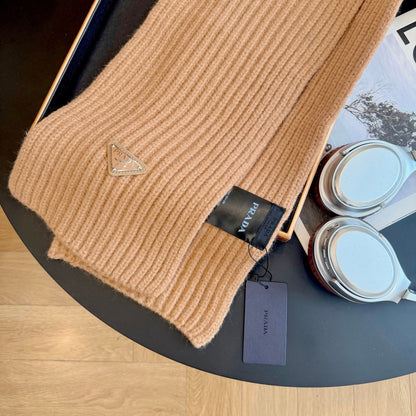 💰 New Classic Couple's Lambswool Scarf 📦 – Elegant & Minimalist