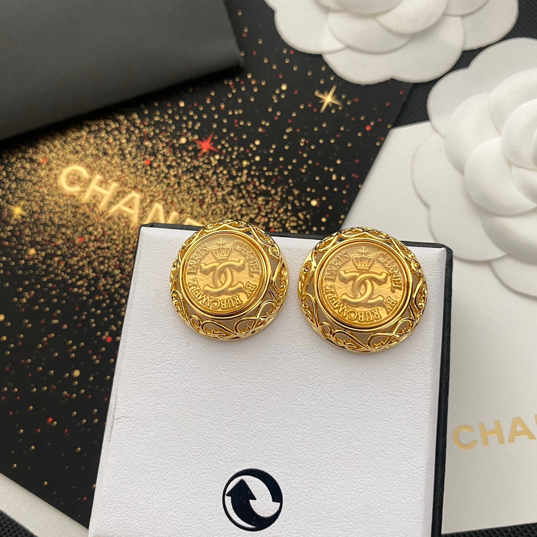 Premium Gold Crown Round Stud Earrings