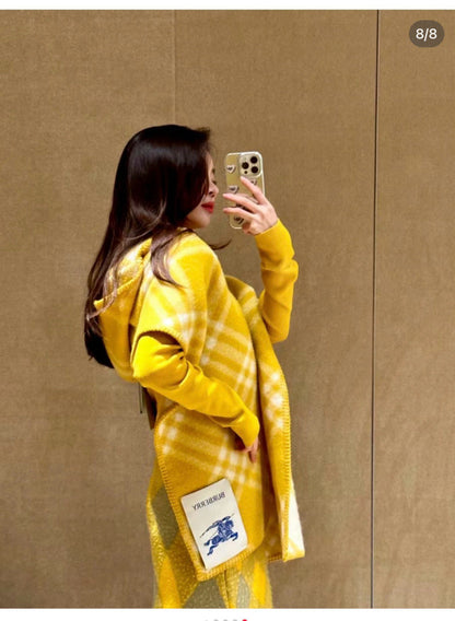 ✨ In Stock | 2025 New Year Hooded Checkered Wool Shawl – Elegant Blanket-Style Wrap