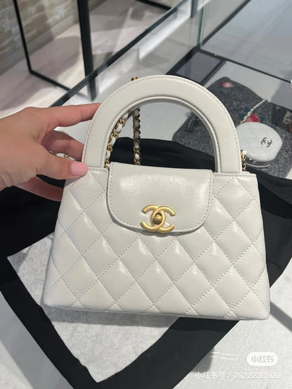Classic Kelly-Style Chain Bag | Timeless Elegance