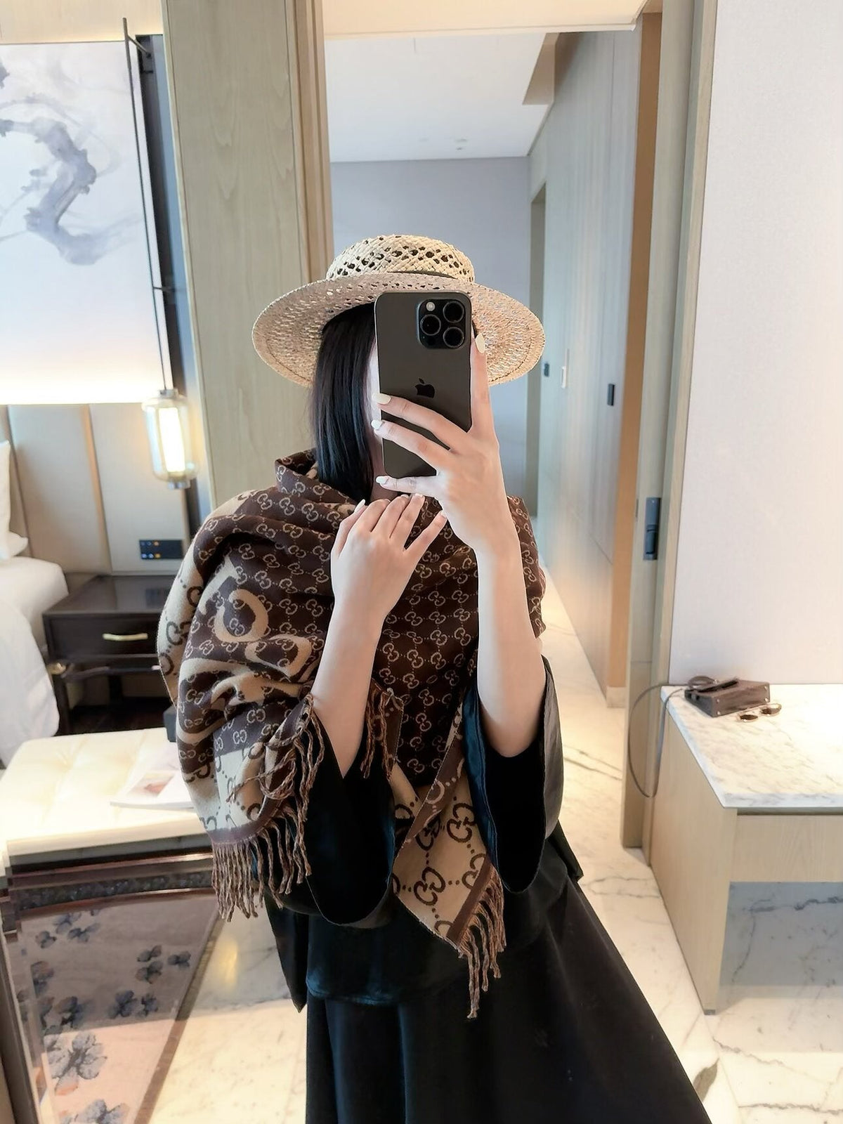 ✨ 2026 New Vintage Geometric Jacquard Cashmere Scarf – Refined Heritage Style