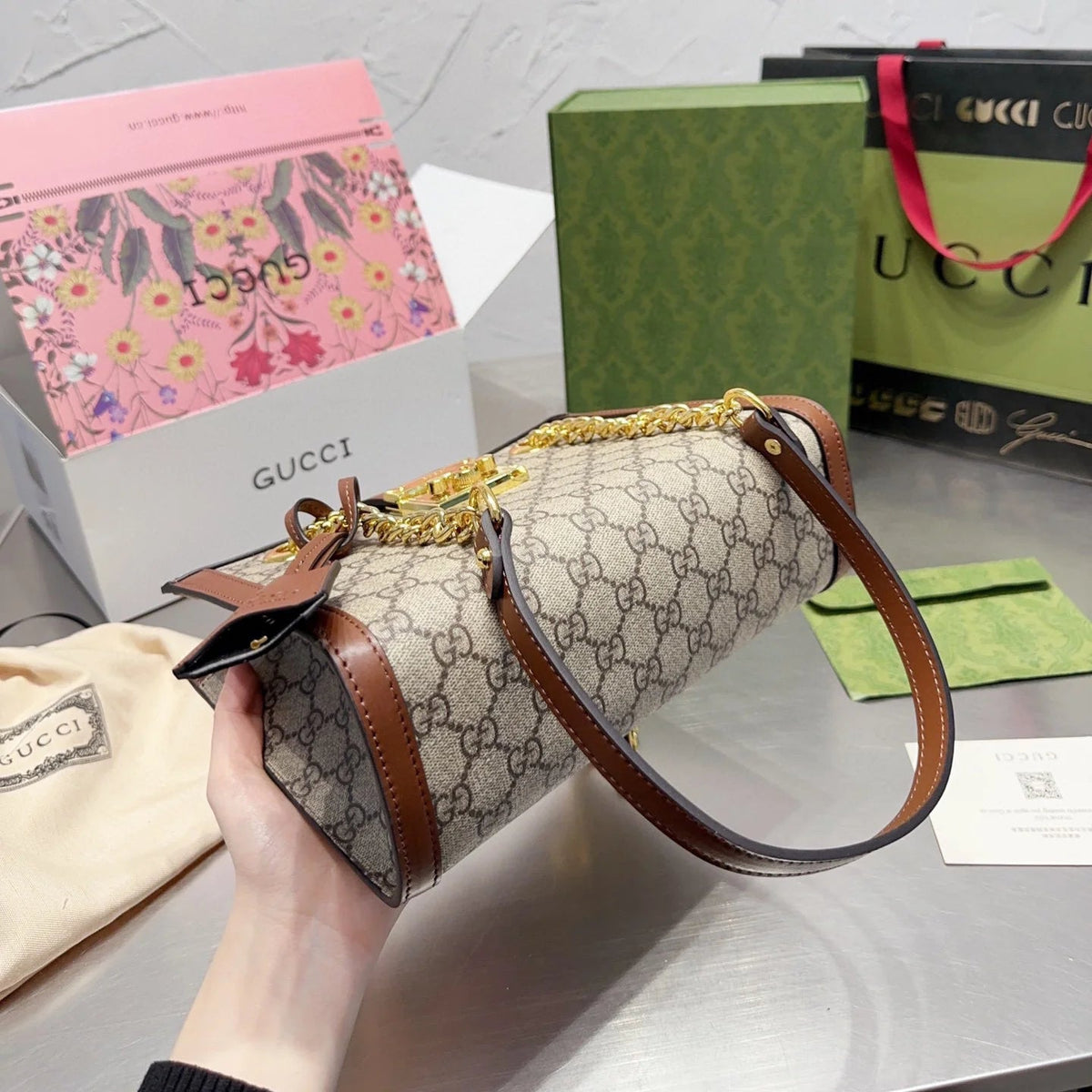 Padlock Small G Shoulder Bag