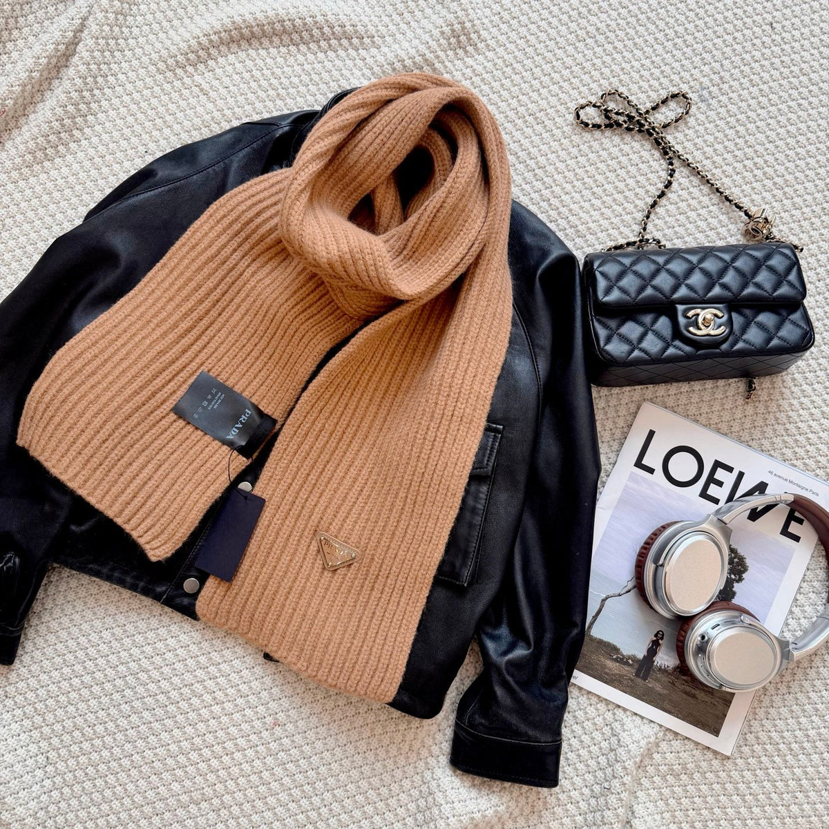 💰 New Classic Couple's Lambswool Scarf 📦 – Elegant & Minimalist