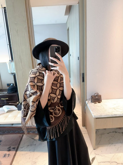 ✨ 2026 New Geometric Circle Jacquard Cashmere Scarf – Vintage Artistic Quiet Luxury