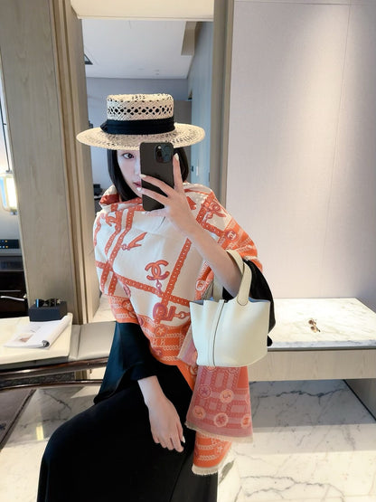 2026 New Plaid Chain Pattern Cashmere Scarf – Vintage French-Inspired Luxury