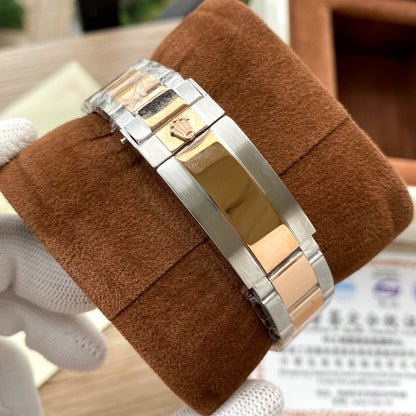 5-Style Luxury Collection (Silver, Gold, Rose Gold & Two-Tone), Classic Sport GMT Style