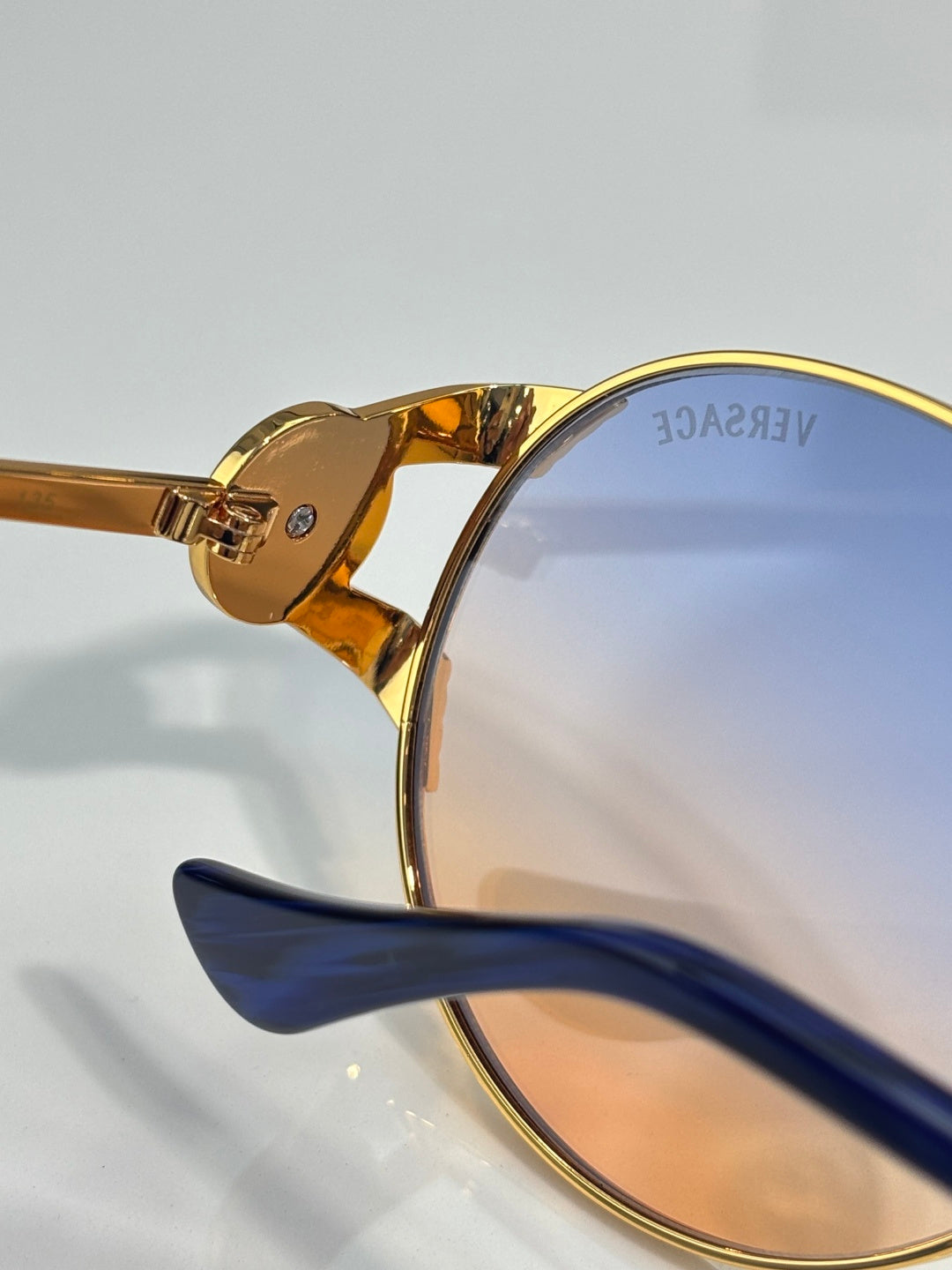 Retro Round Metal Frame Sunglasses - VE2303