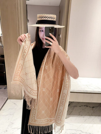 ✨ 2026 New Diamond Jacquard Cashmere Scarf – Soft, Elegant & Luxurious