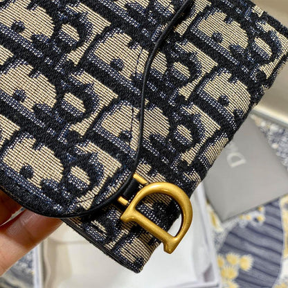 Ladies coin purse