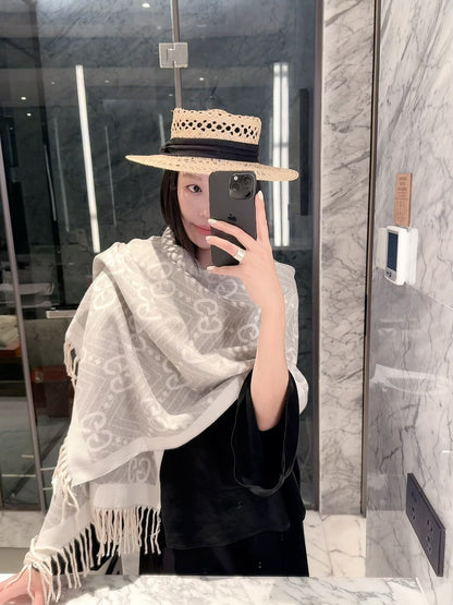 2026 New Chevron Wave Cashmere Scarf – Geometric Jacquard, Contrast Border, Vintage-Inspired Style