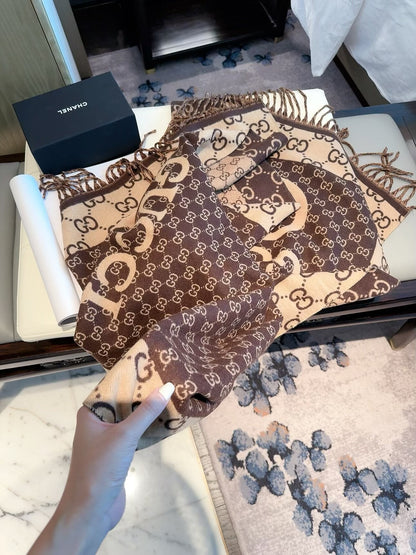 ✨ 2026 New Vintage Geometric Jacquard Cashmere Scarf – Refined Heritage Style
