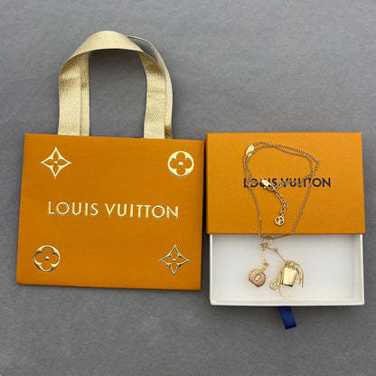 Travel Tote Lock Pendant Necklace