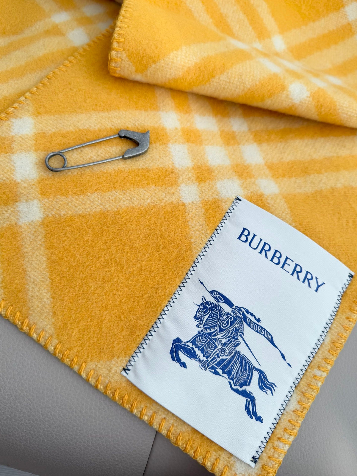 ✨ In Stock | 2025 New Year Hooded Checkered Wool Shawl – Elegant Blanket-Style Wrap