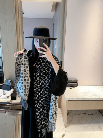 ✨ 2026 New Classic Heritage Jacquard Cashmere Scarf – Timeless Quiet Luxury