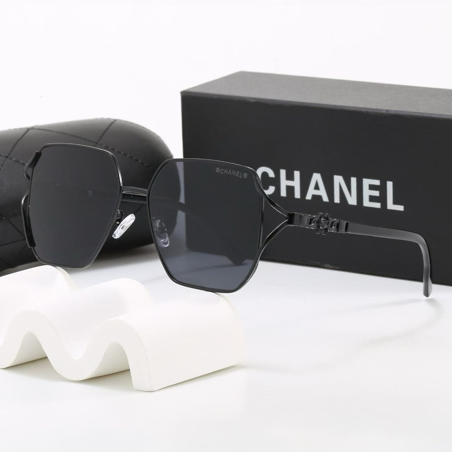 7 Color Hexagon Metal Decor Sunglasses