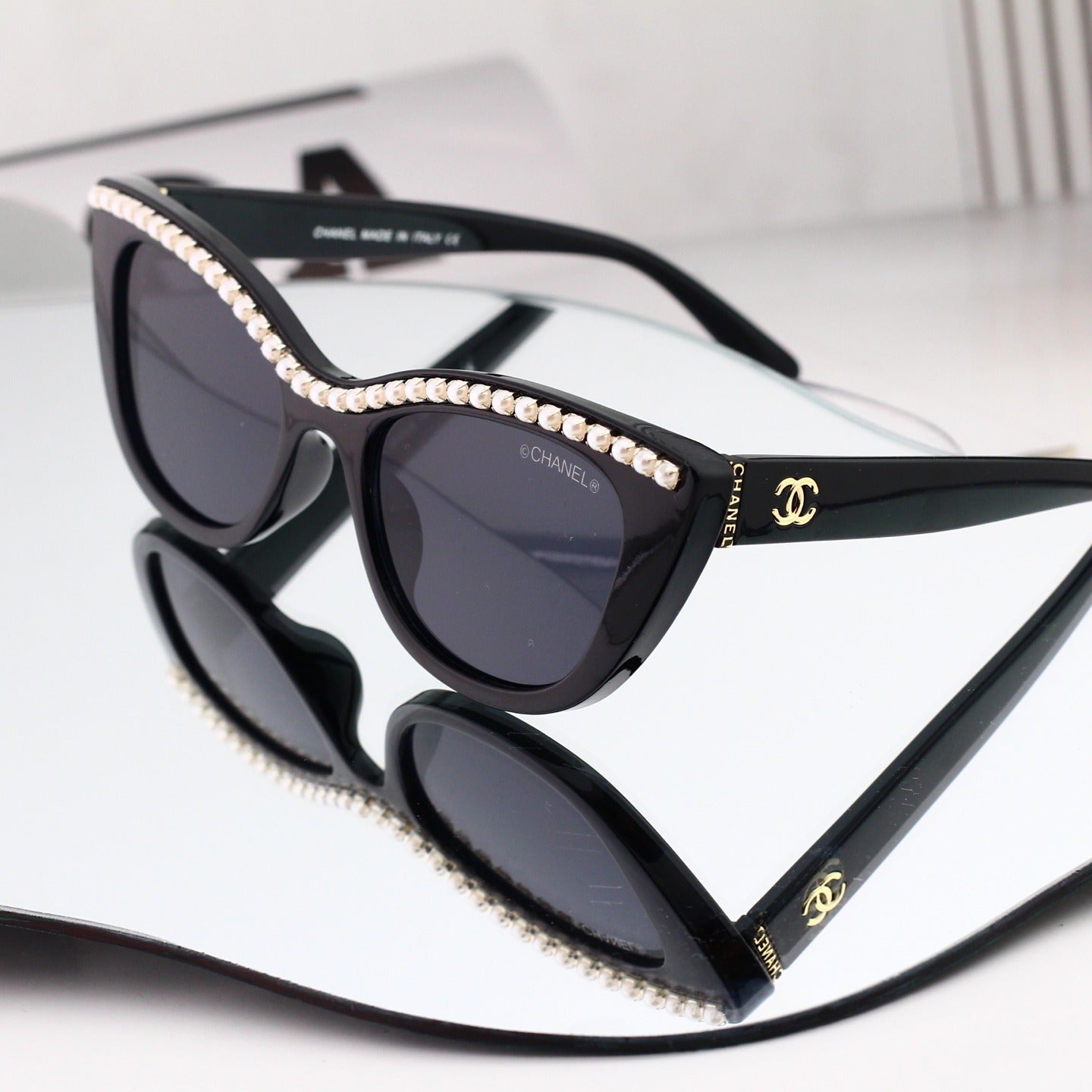 7 Color Pearl Cat Eye Sunglasses 0743