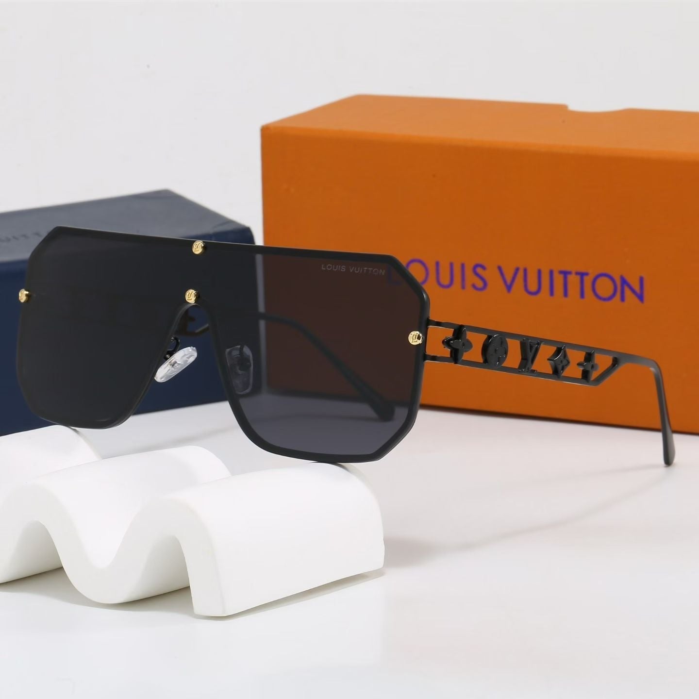 7 Color Shield One-Piece Metal Sunglasses